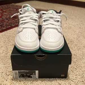 Air Jordan 1 Low (GS) 7Y